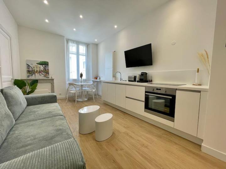 Luxury - Champs Elysees Apartment *