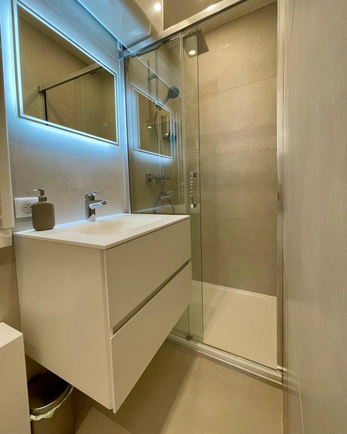 Luxury - Champs Elysees Apartment *