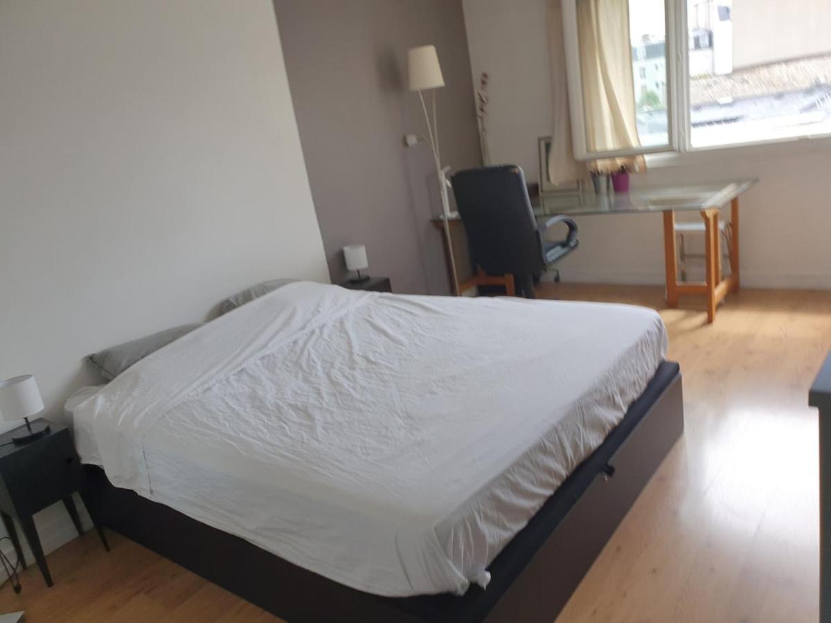 Large 100 M2 In 14th Arrondissement * Paris