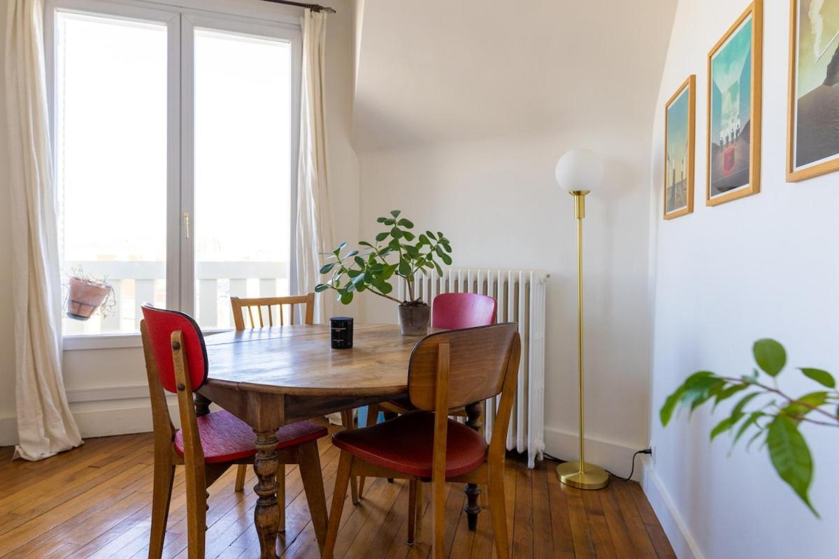 Apartment Two With View Near Canal *