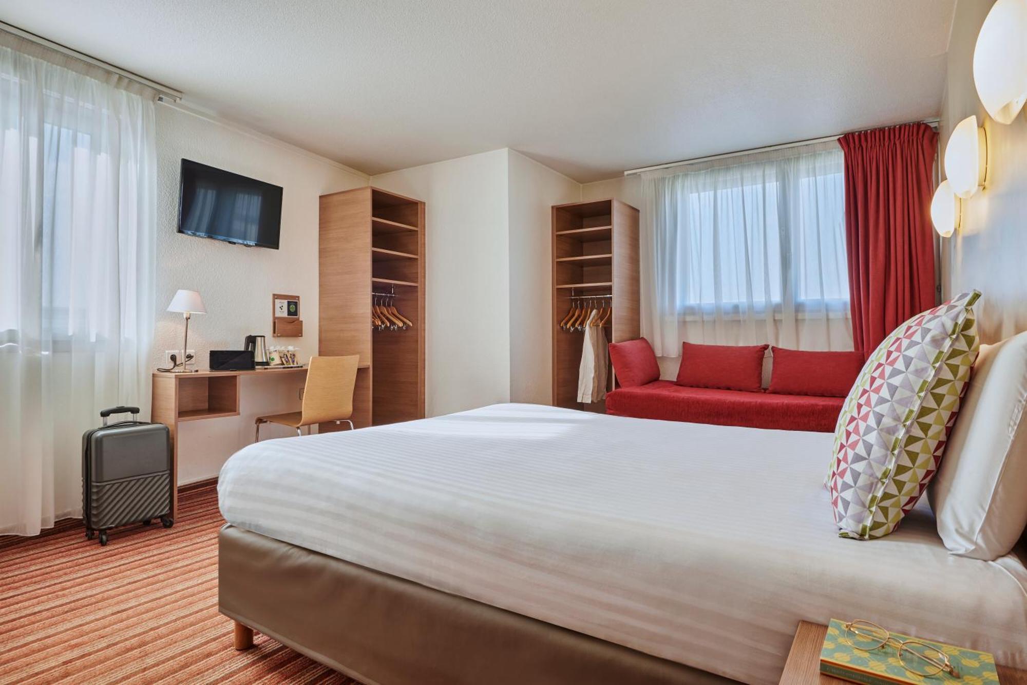 Hotel Campanile 12 - Bercy Village