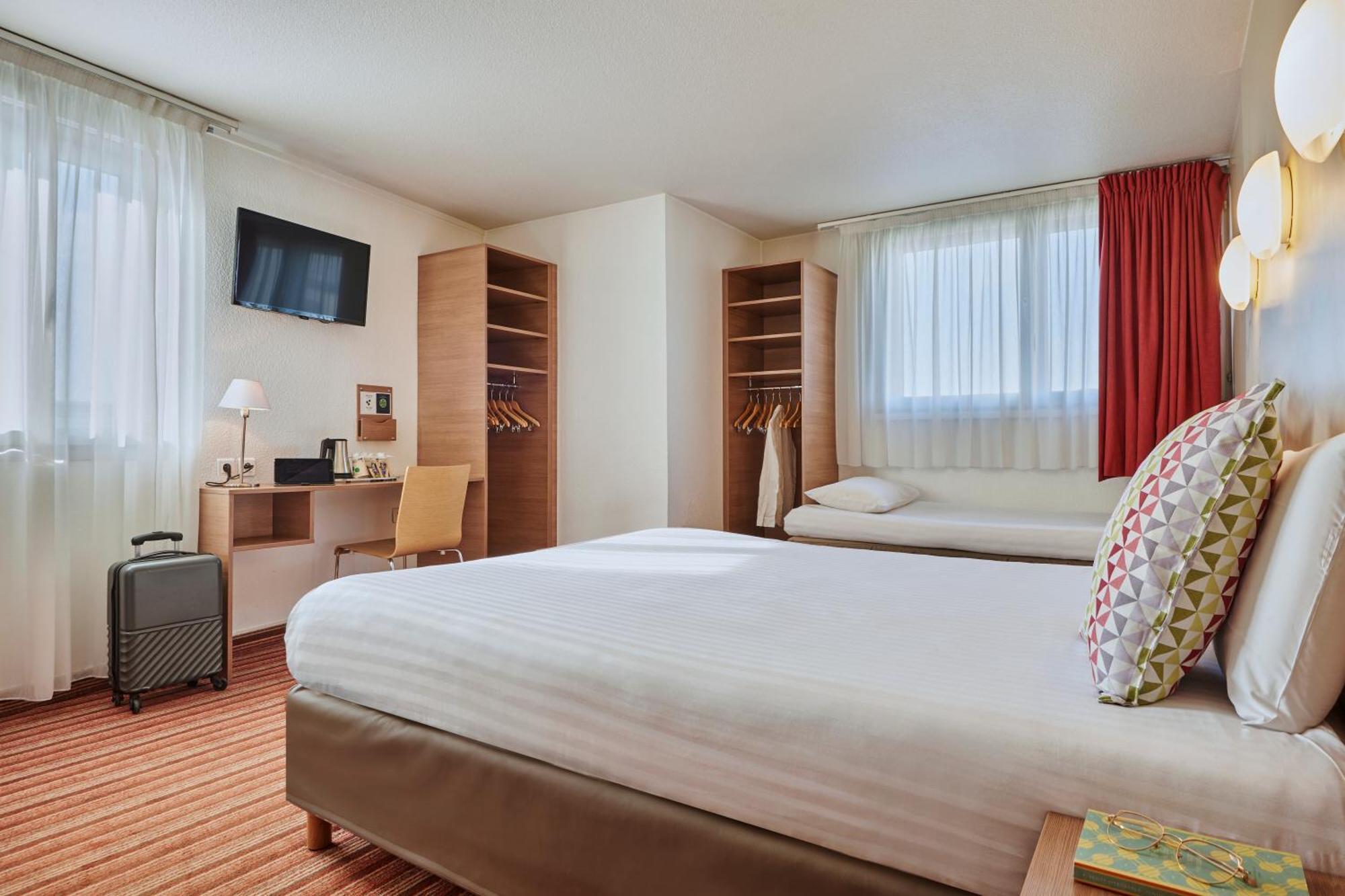 Campanile 12 - Bercy Village Hotel