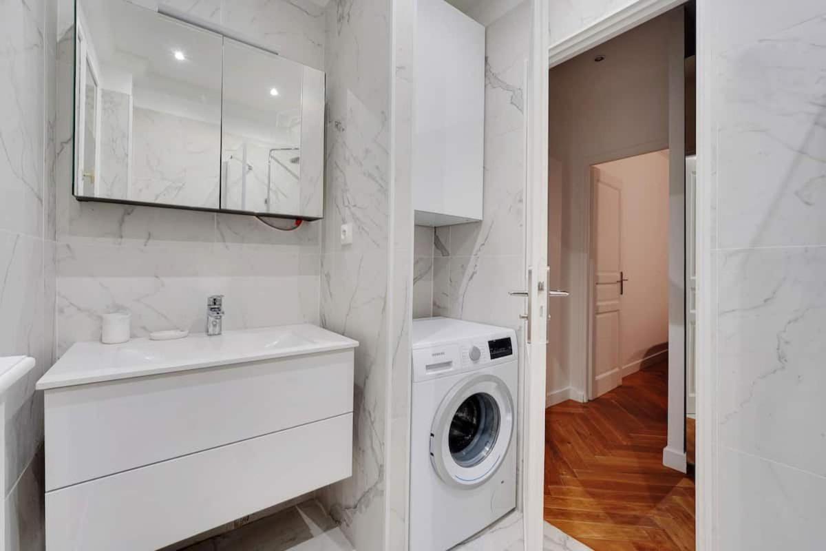 Le Champs-elysees Appartement *