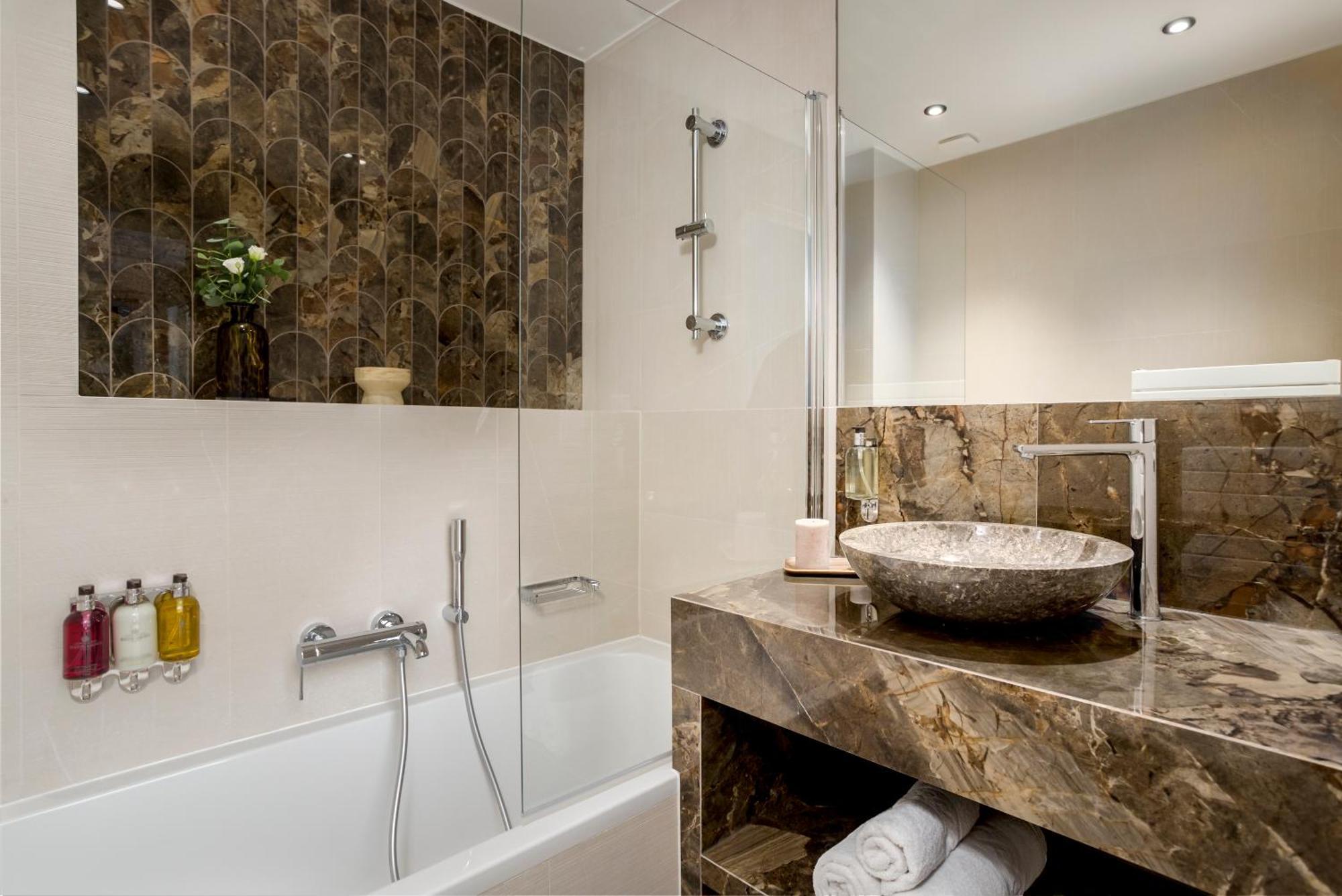 Merveil - Luxury - Marais - Caire I Paris