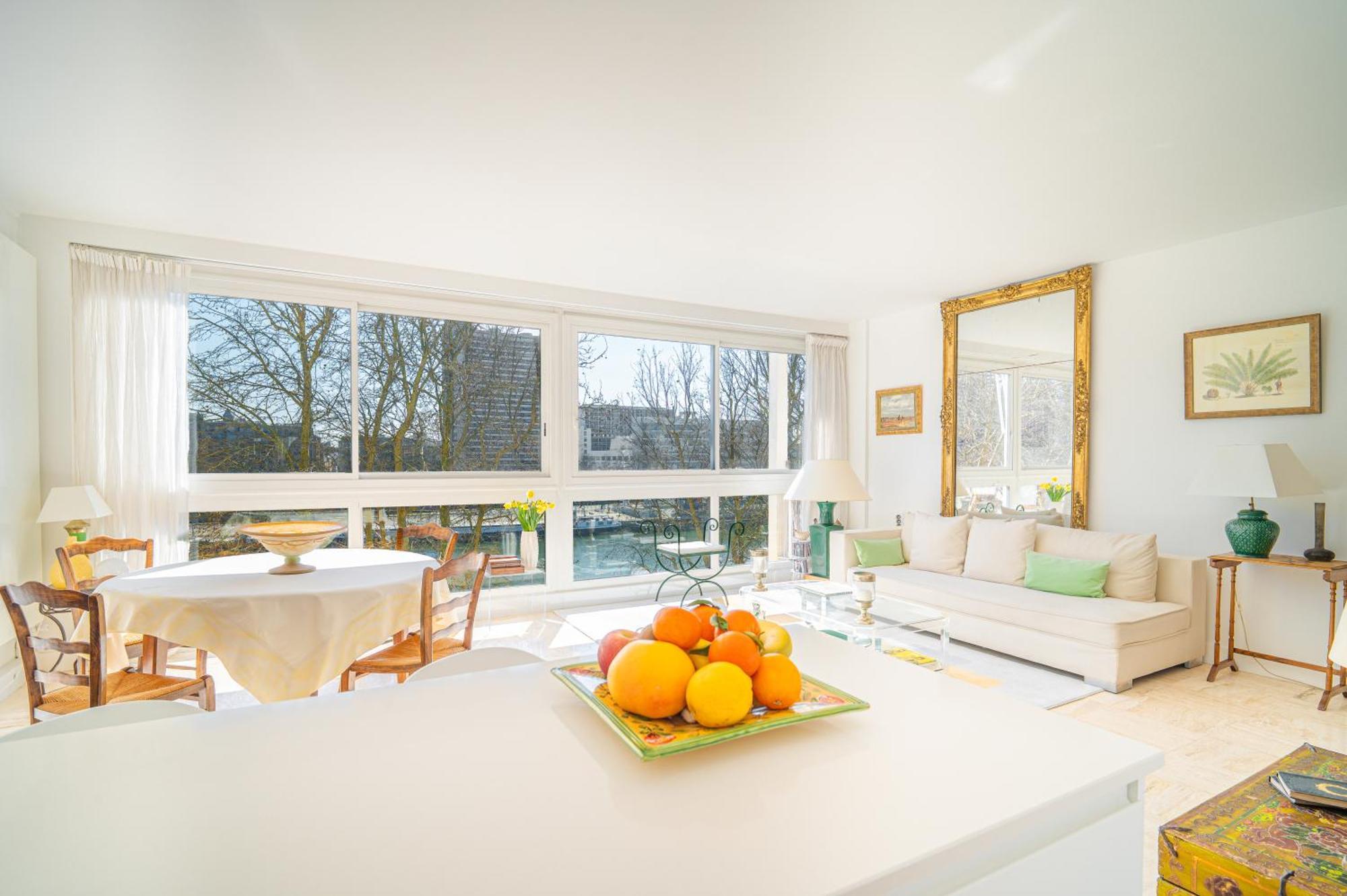 Apartment Lovely With View