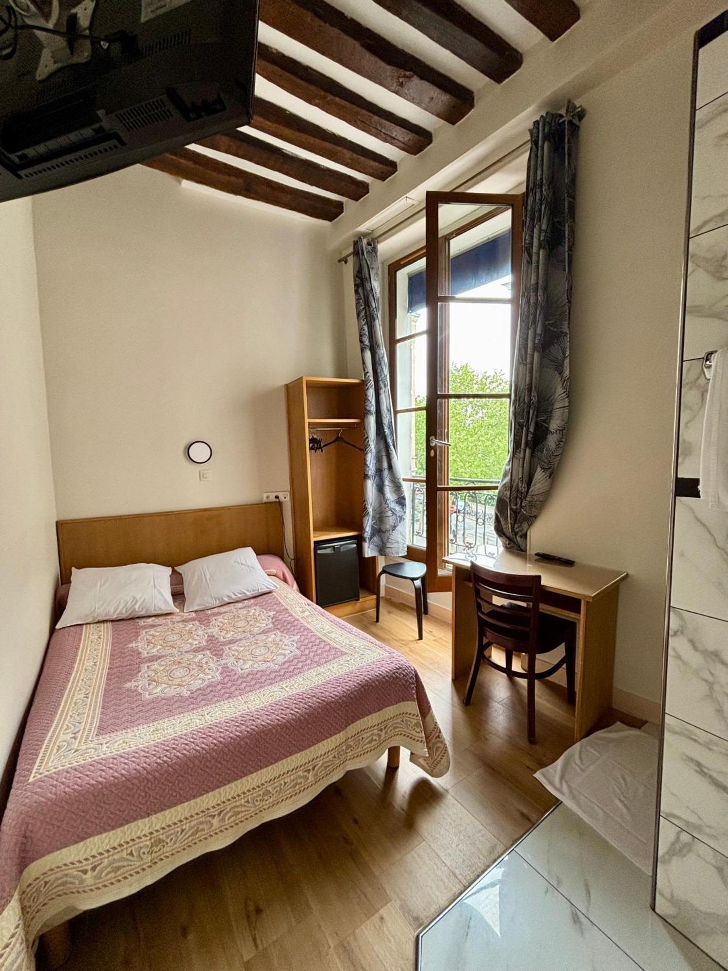 Des Fontaines Hotel 2*
