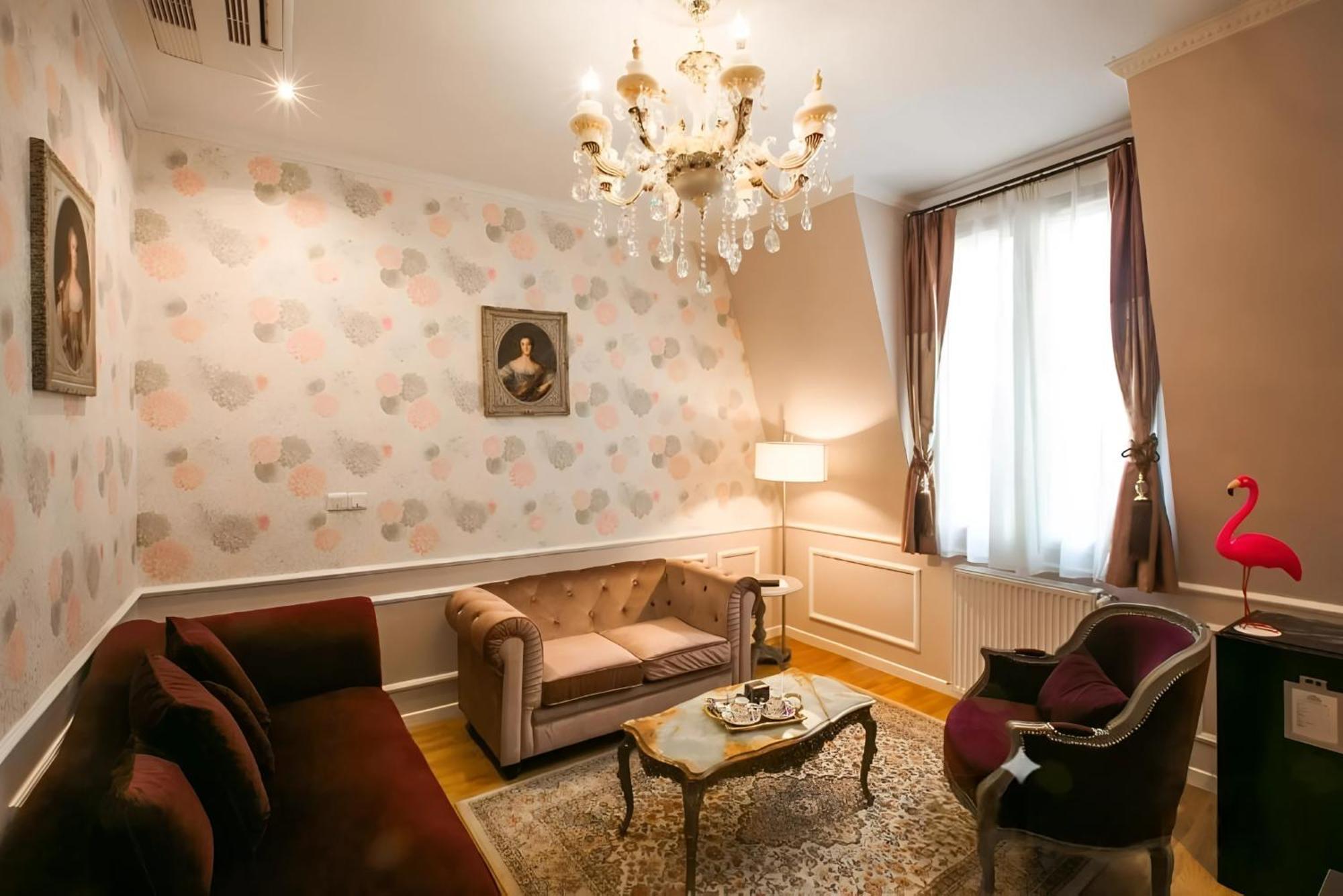 La Maison Gobert Particulier Bed & Breakfast 3*