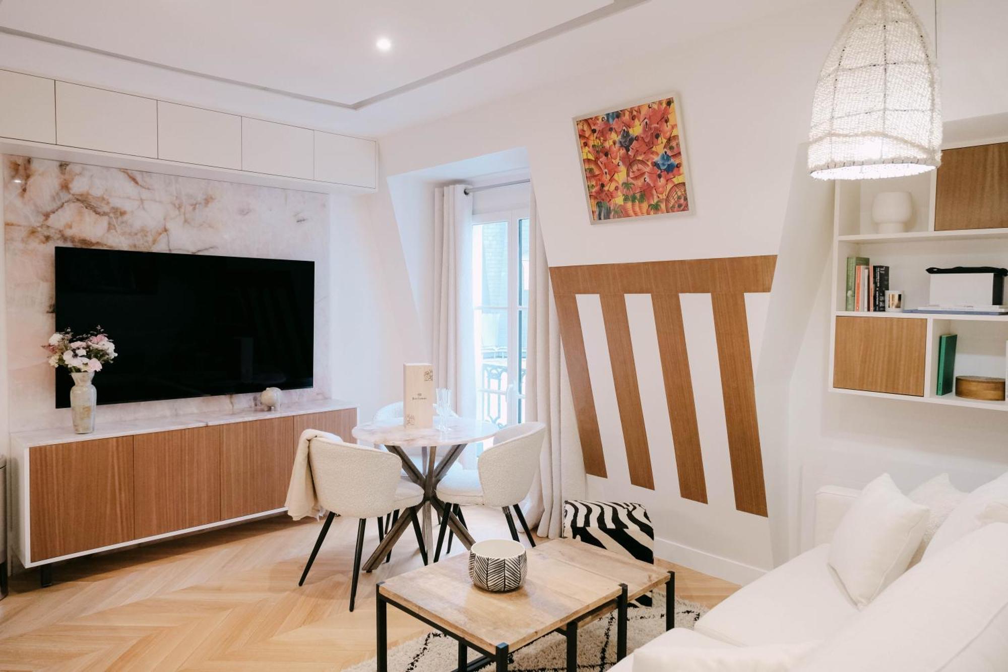 Luxurious Saint Germain Des Pres - Bianca * Paris
