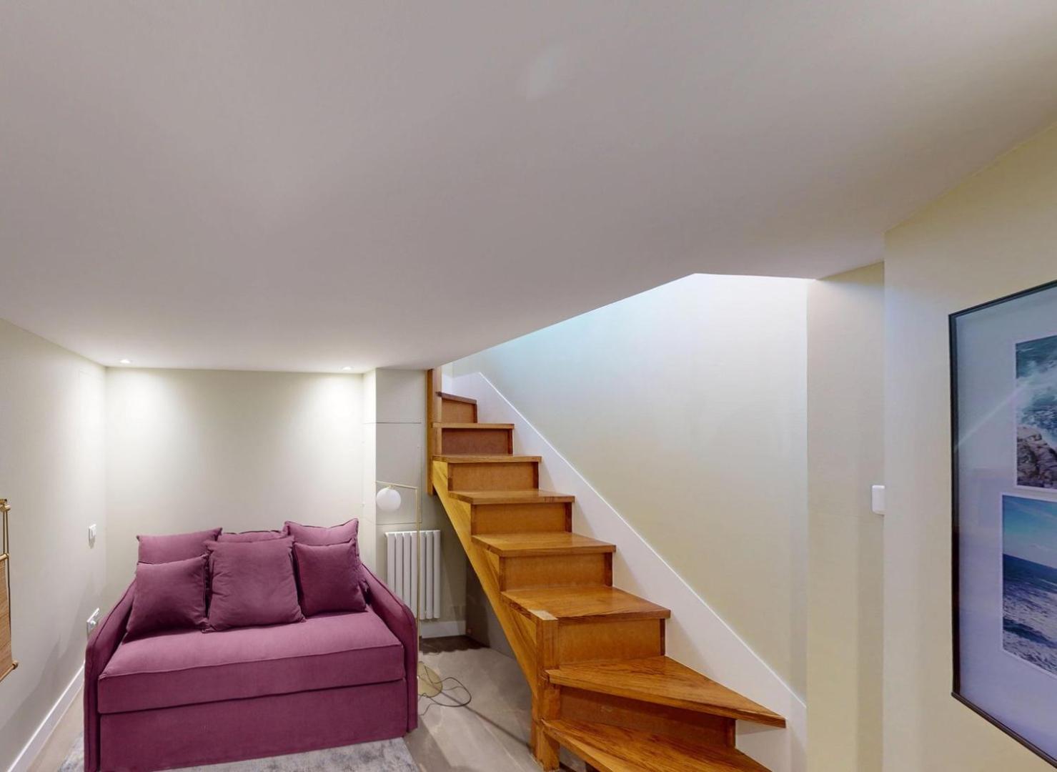 Apartment Parisian In The Latin Quarter's Heart