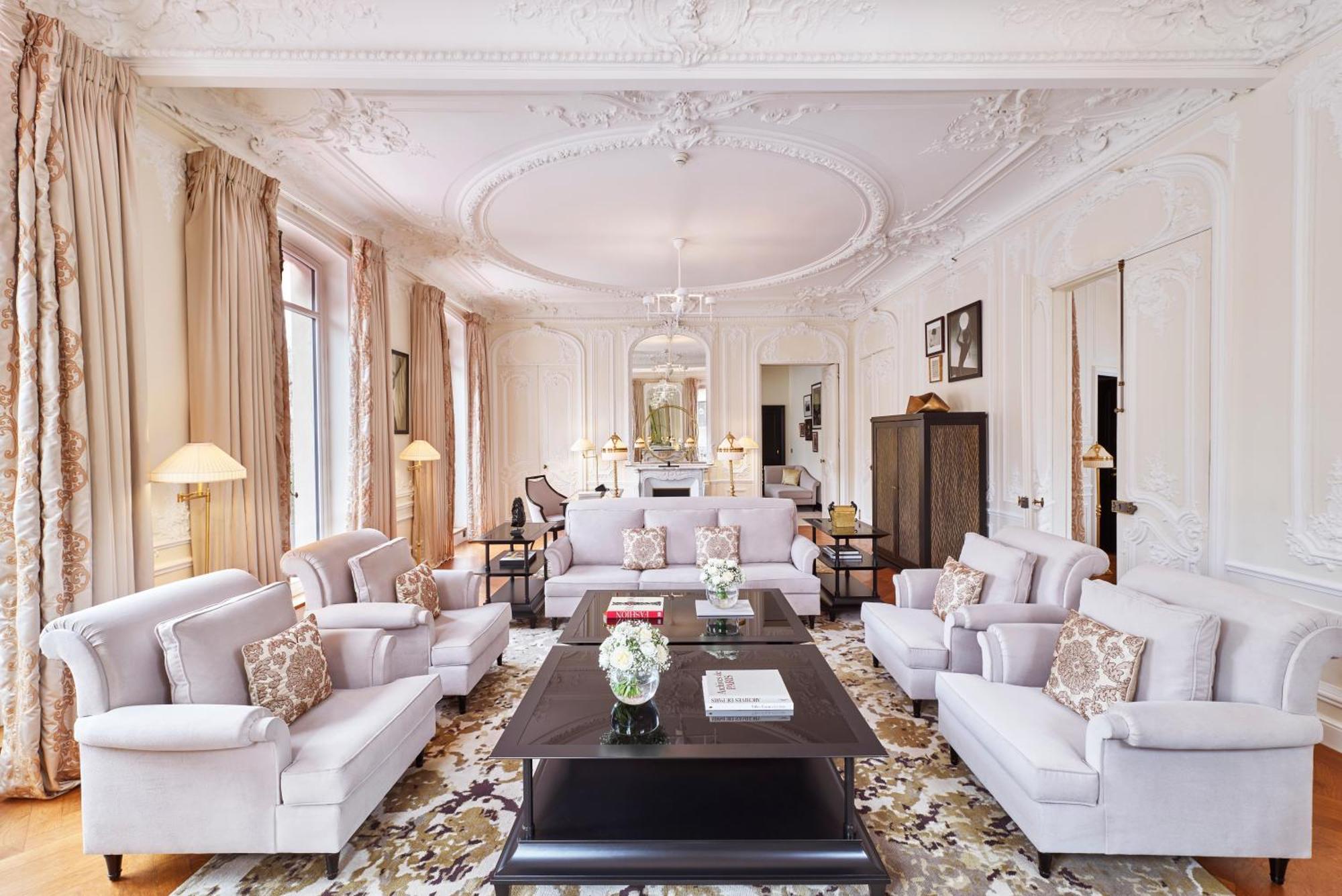 Hotel Barrière Fouquet's Paris
