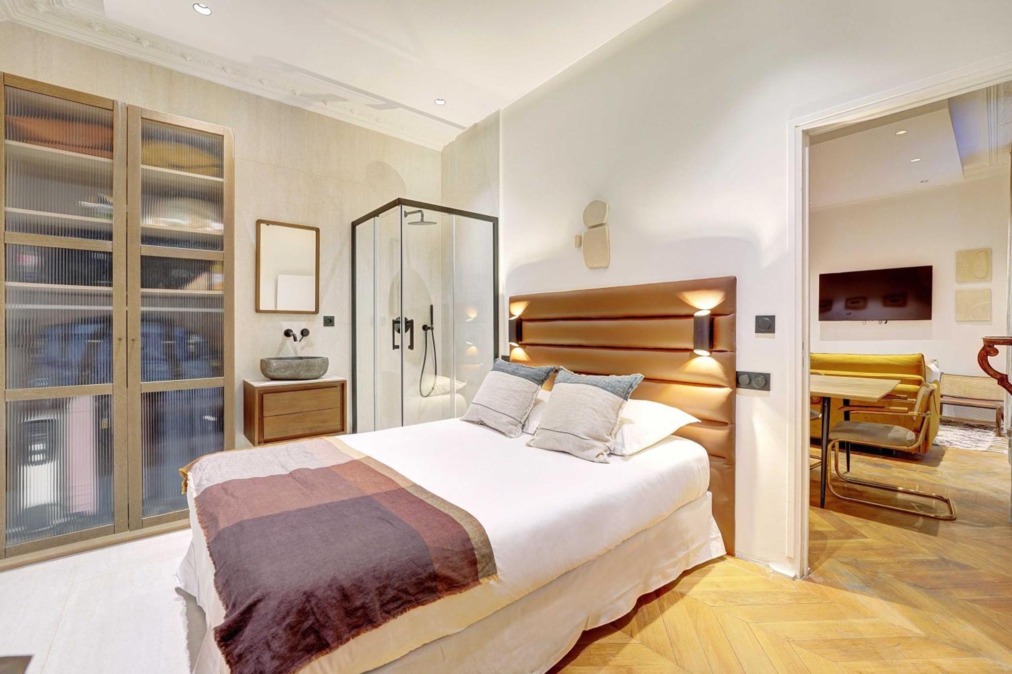 Charm And Elegance For 8p-3br - Grands Boulevards Apartment *