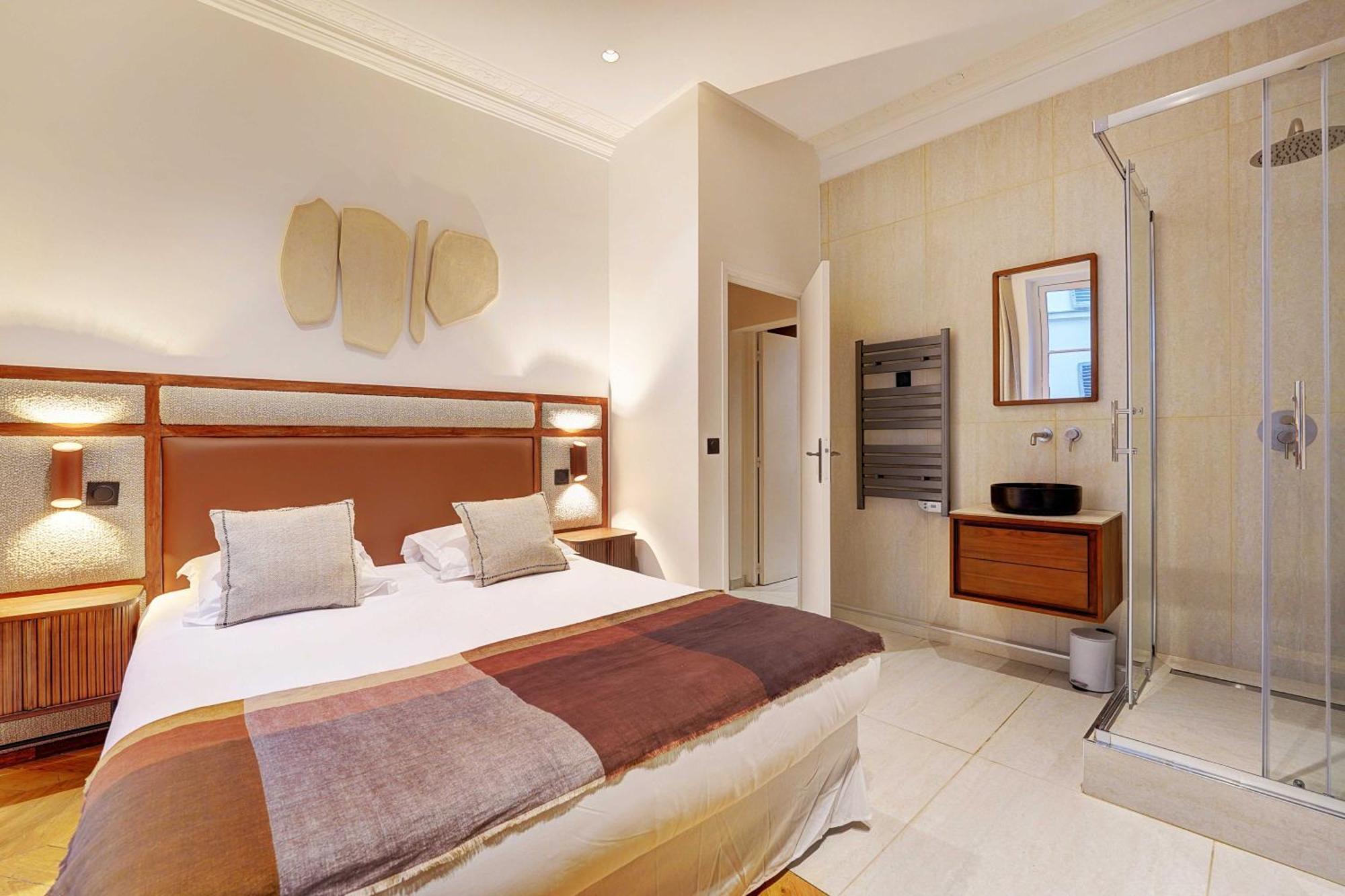 Apartment Charm And Elegance For 8p-3br - Grands Boulevards