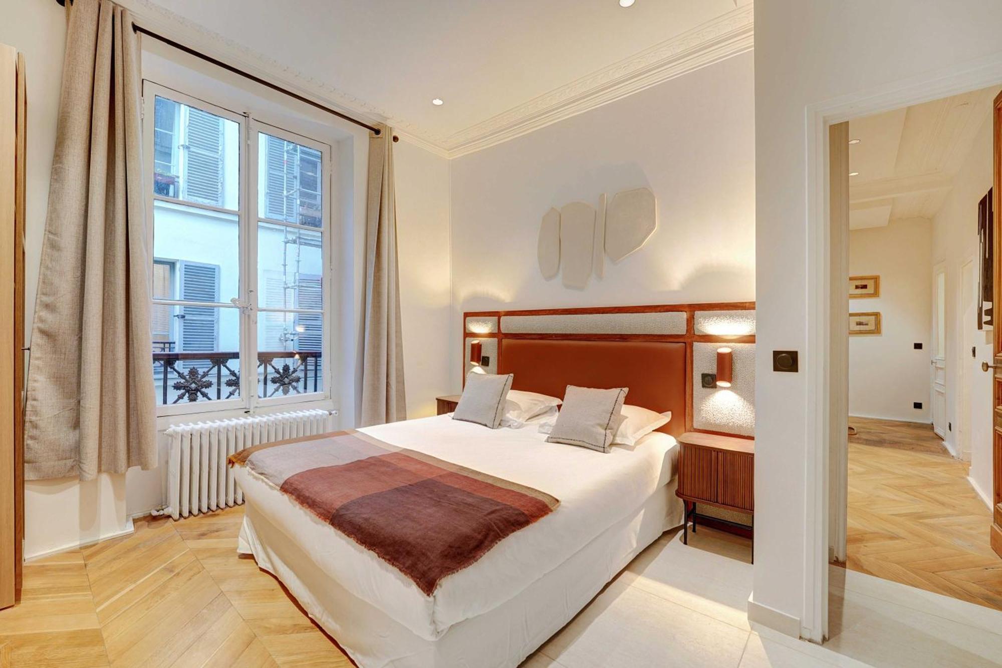 Apartment Charm And Elegance For 8p-3br - Grands Boulevards Paris