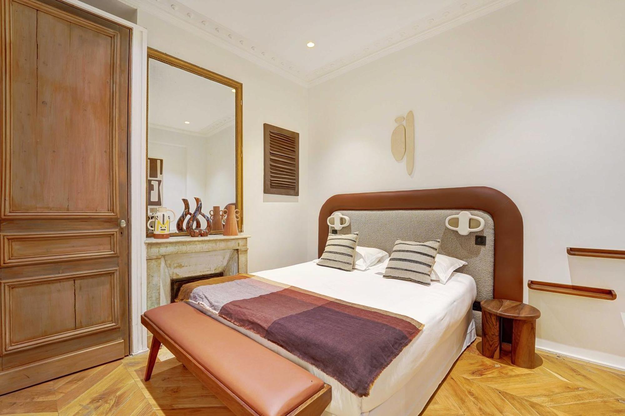 Charm And Elegance For 8p-3br - Grands Boulevards * Paris