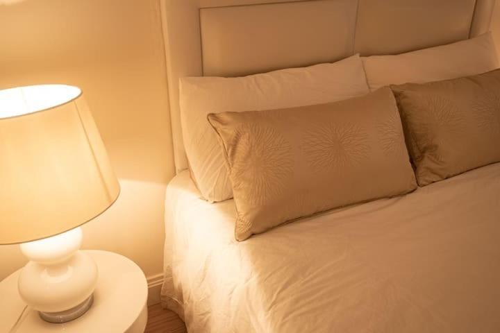 Luxury - Champs Elysees Apartment