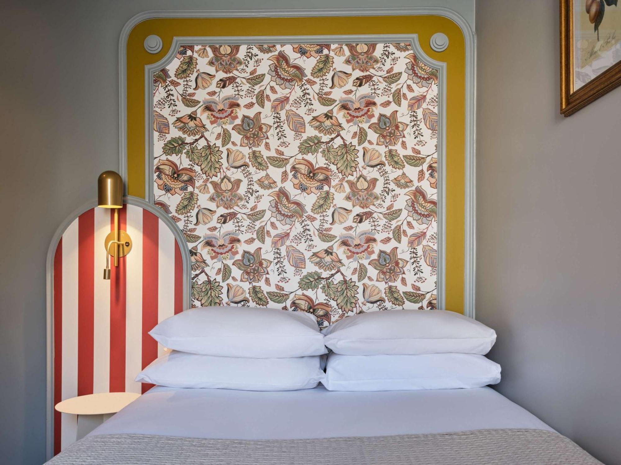 Mercure Notre Dame Saint Germain Des Pres 4*