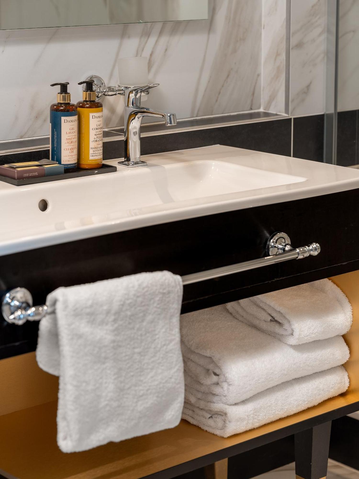 Niepce Hôtel, Curio Collection By Hilton 4* Paris