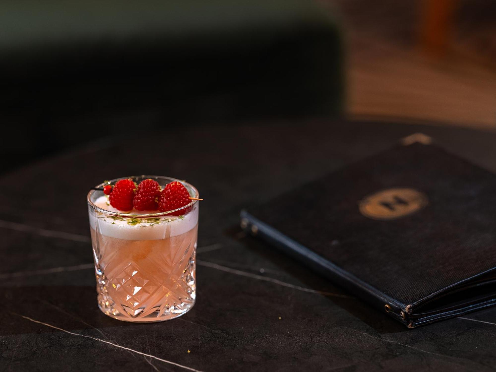 Niepce Hôtel, Curio Collection By Hilton Hotel 4*