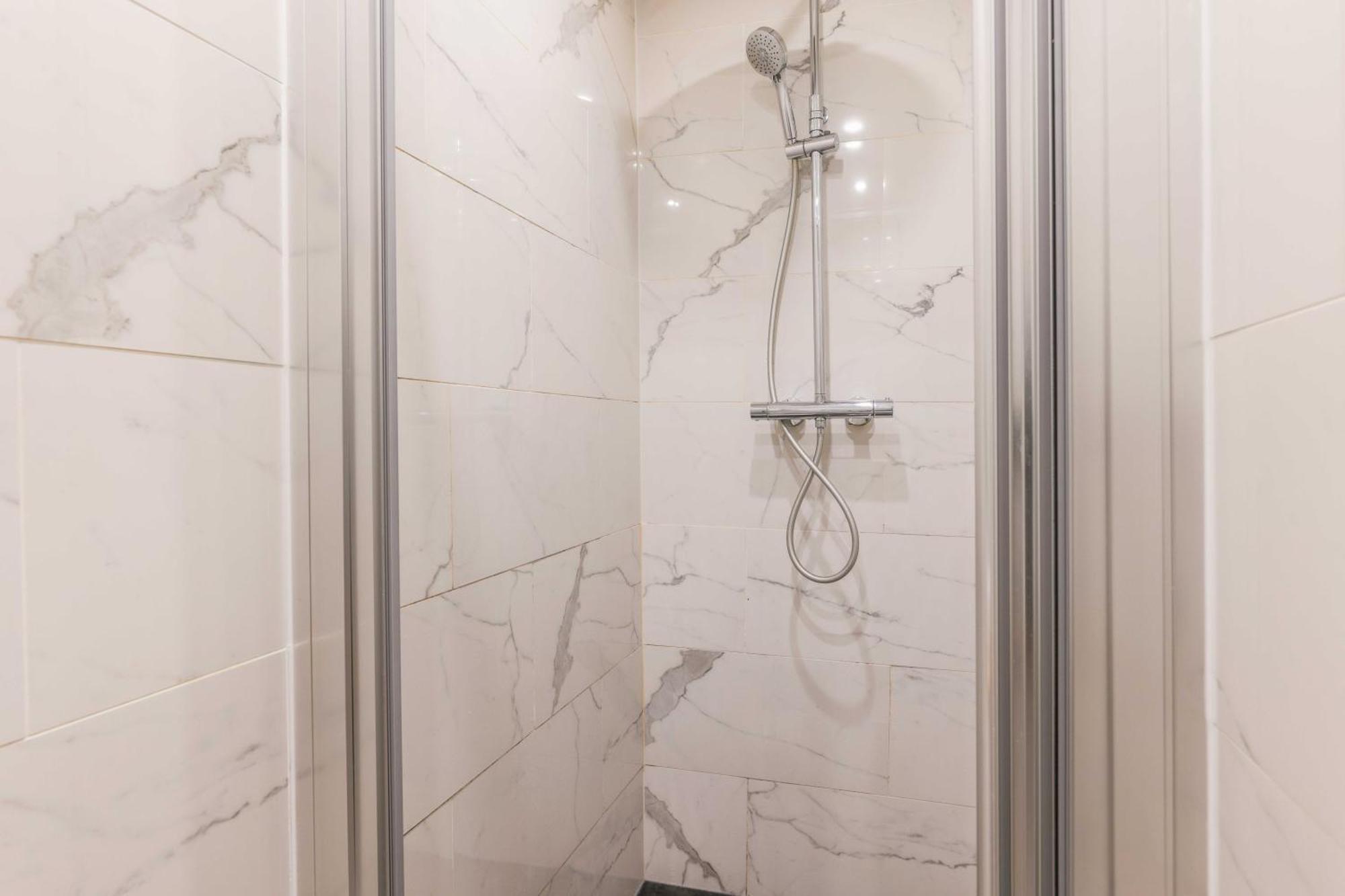 Cmg Pyrénée-porte De Montreuil - G Appartement *