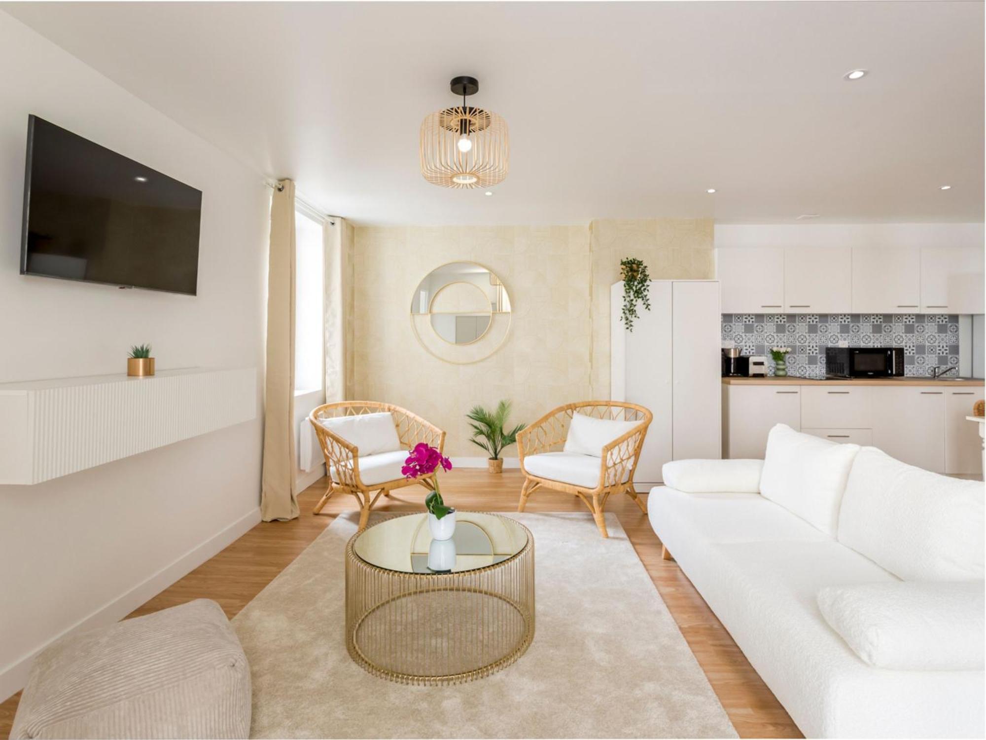 Merveil Family - Champs Elysees - Roosevelt Apartment Paris