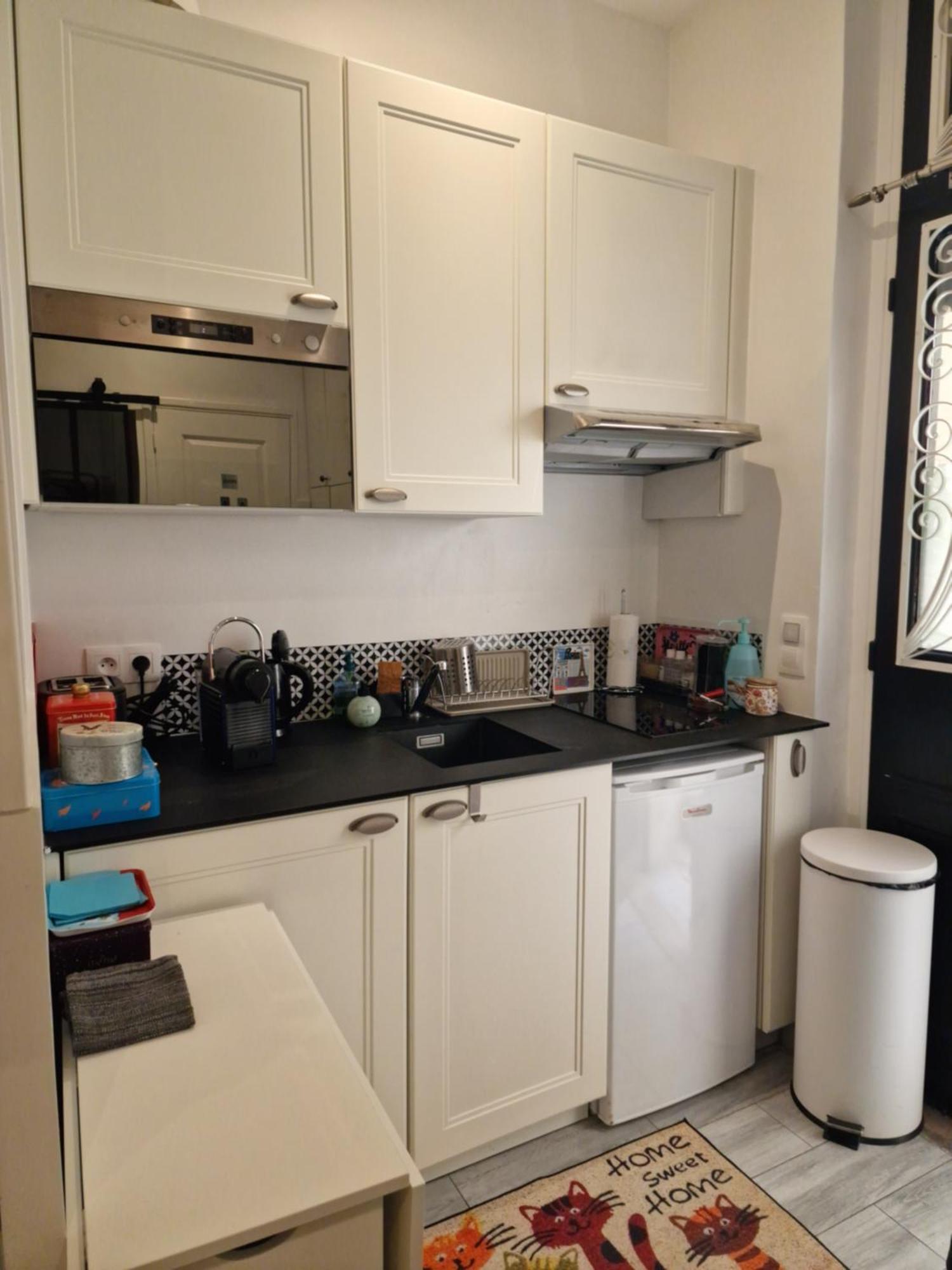 De Charme Champs Elysees Apartment Paris
