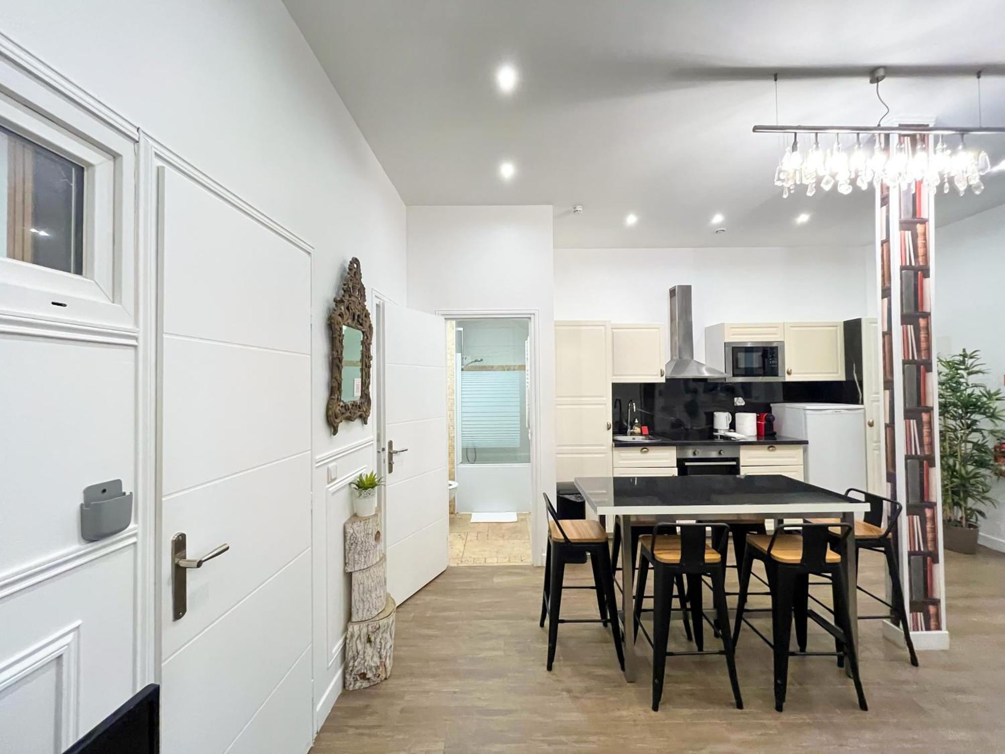 Apartment Urban Flat 101 - Maire