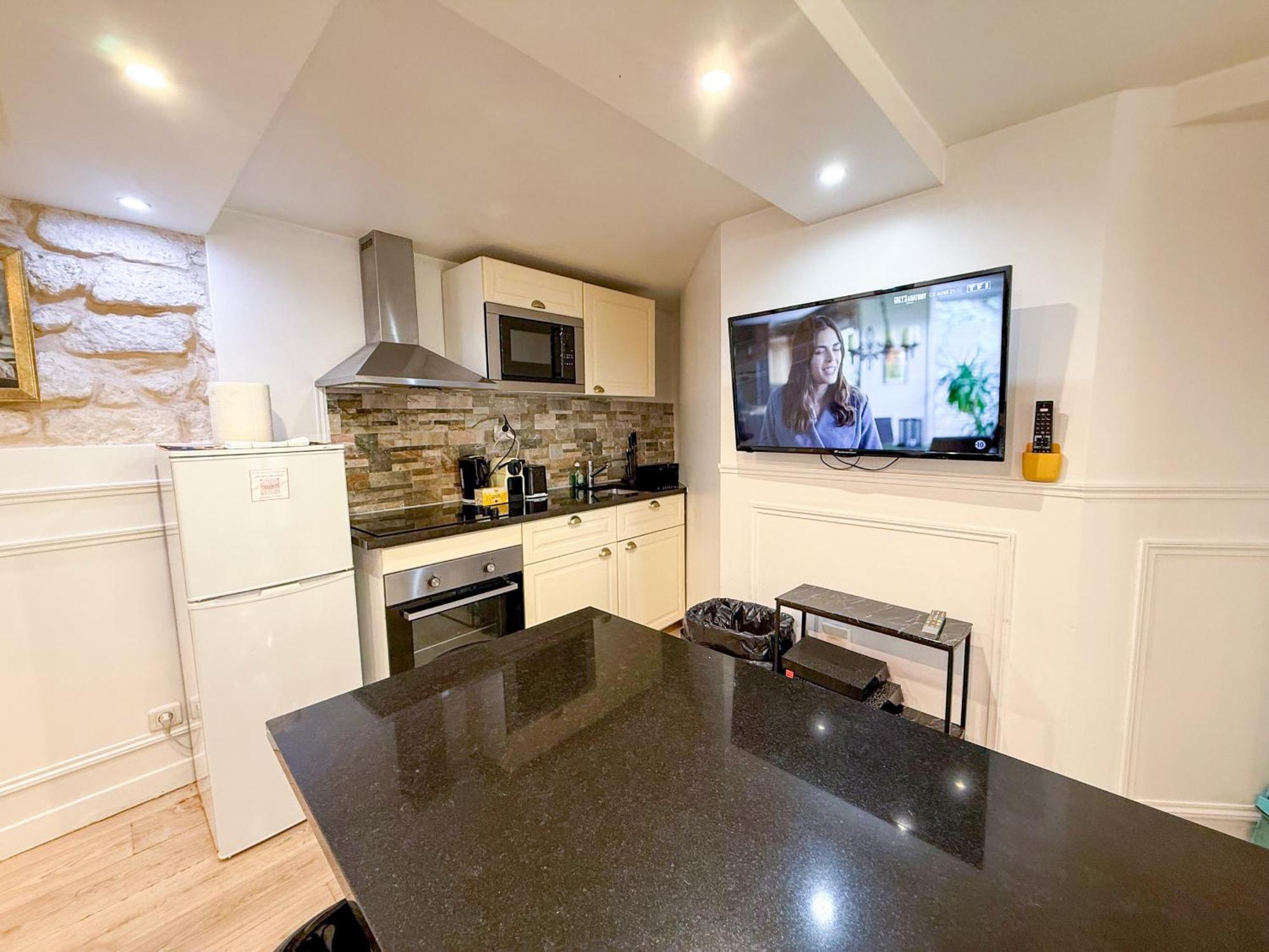 Urban Flat 42 - Luxury Flat