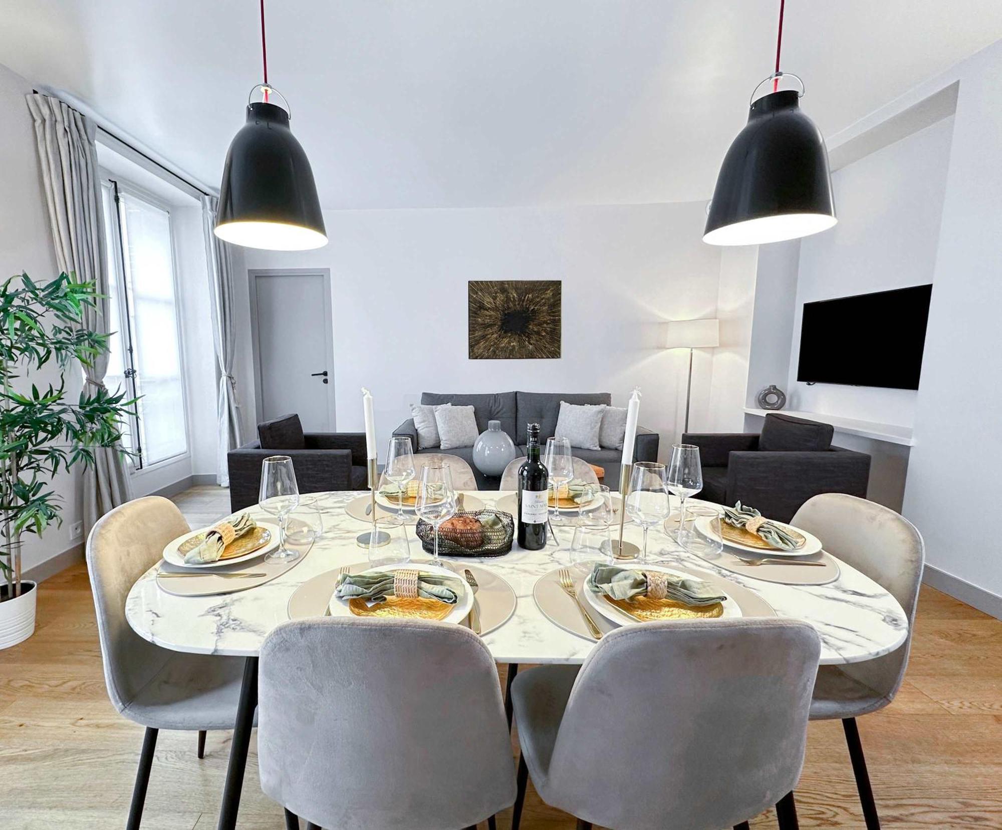 Apartment Luxembourg Garden Family Flat Delight