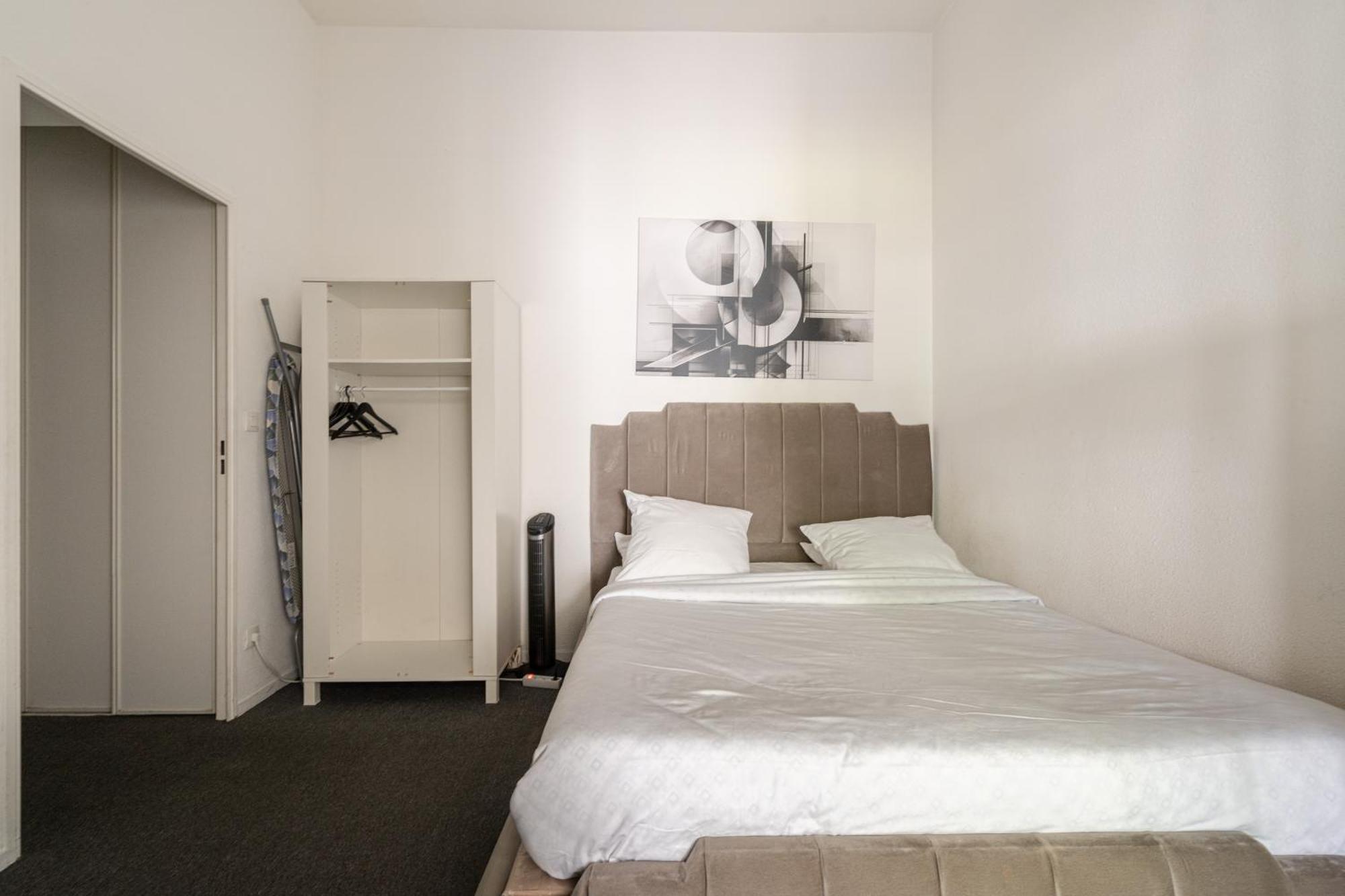 Cleva Getaways Apartment *