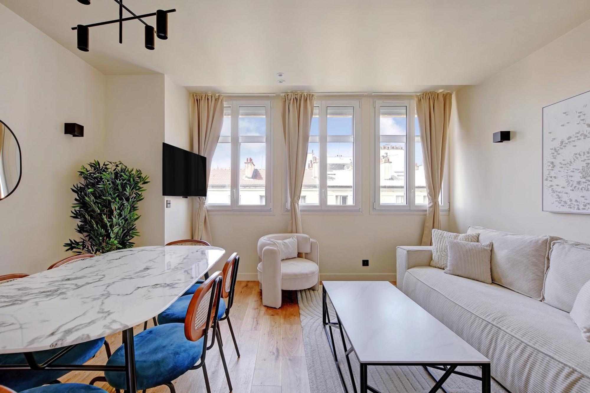 Pick A Flat's In Daumesnil - Avenue Du General Bizot Paris
