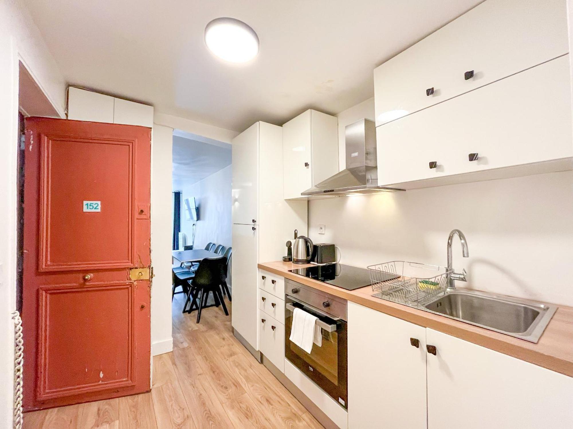 Apartment 152 - Urban Cosy Flat In
