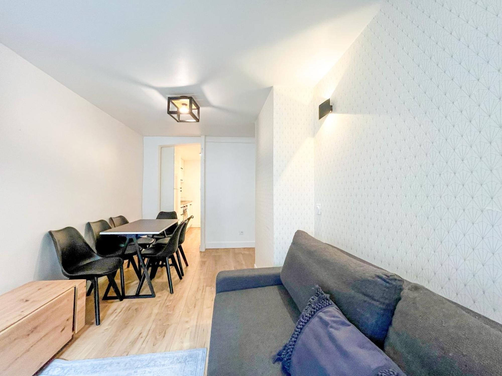Apartment 152 - Urban Cosy Flat In *