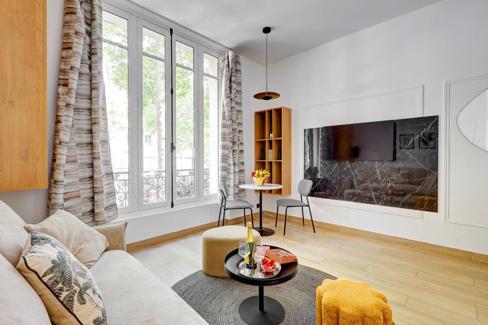 Bluestay 288 - Superbe A 17 * Paris