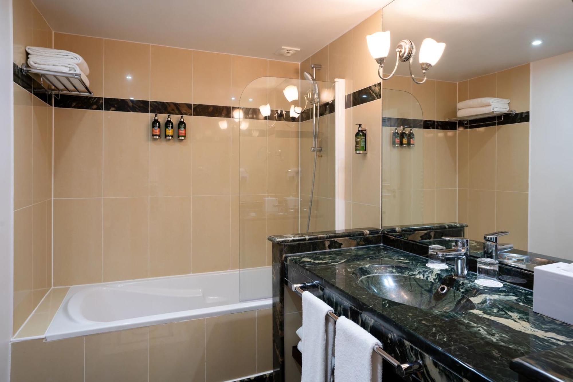 Fraser Le Claridge Champs-elysees Hotel 5*
