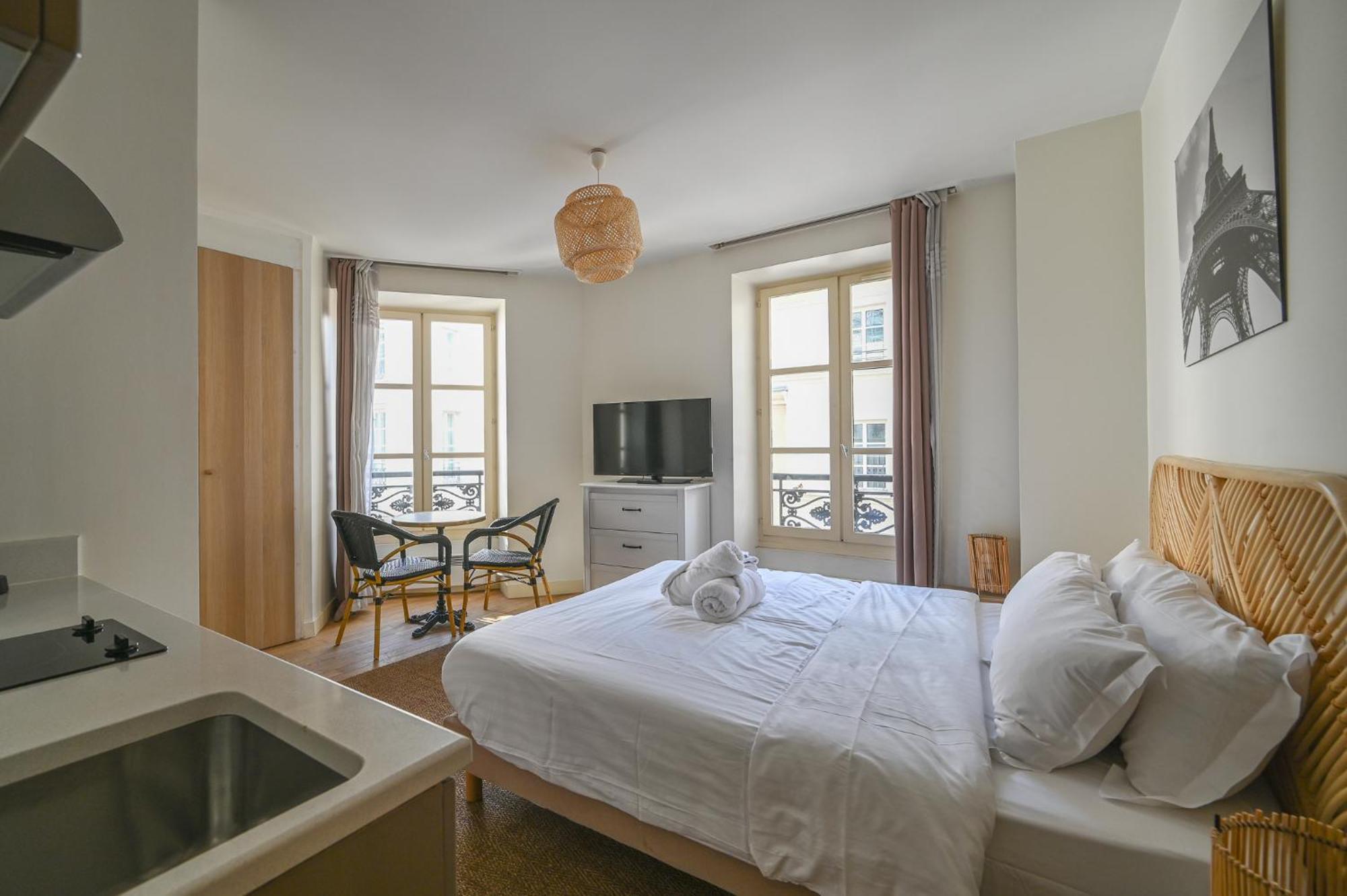 Apartment Lovely Parisien *