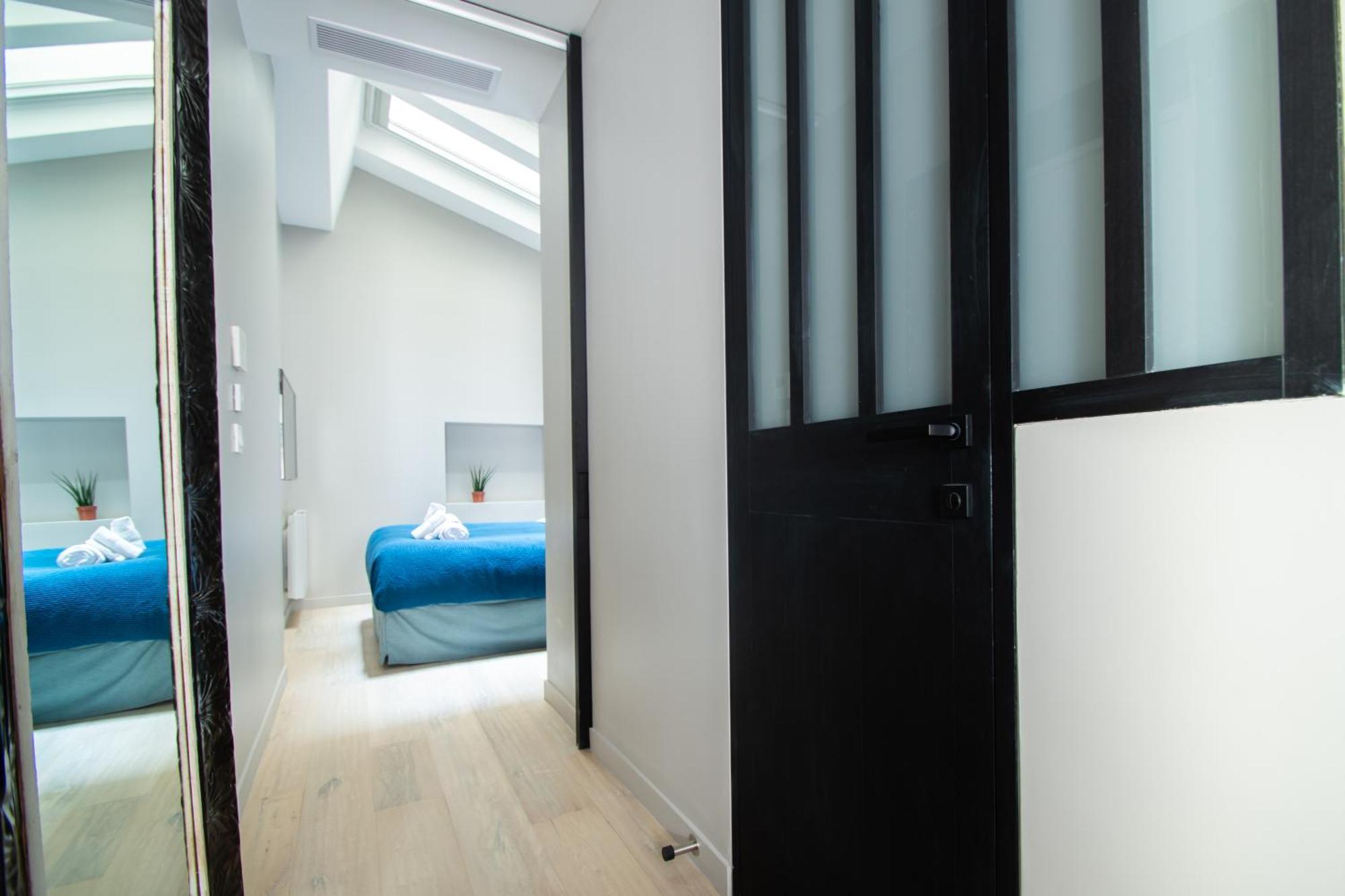 Du Louvre Apartment *