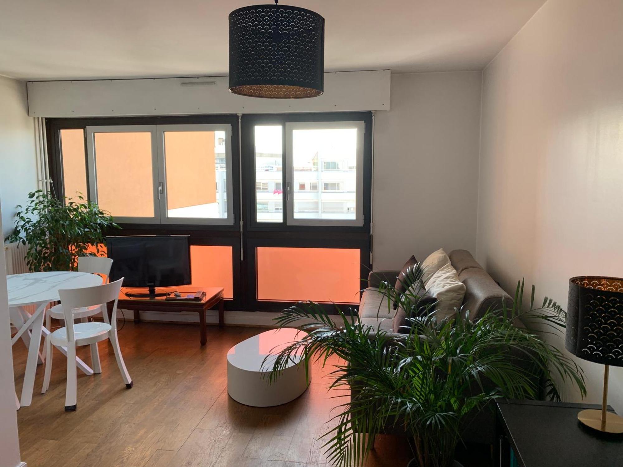 Lumineux 46m2 20e Paris