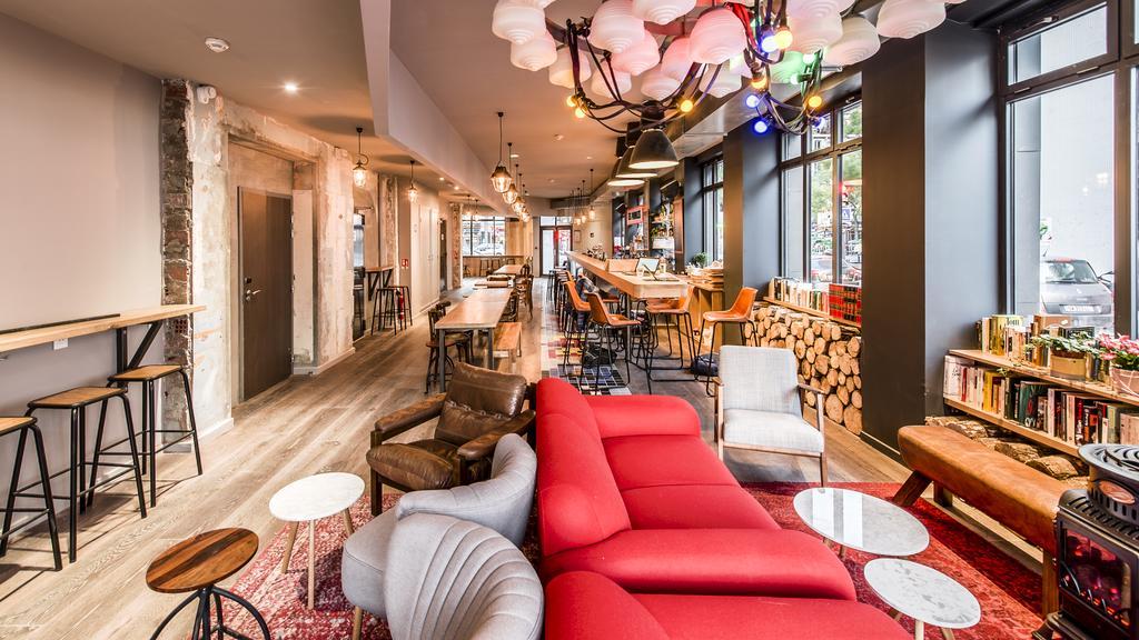 The People - Belleville Iex Les Piaulesi Auberge de jeunesse Paris