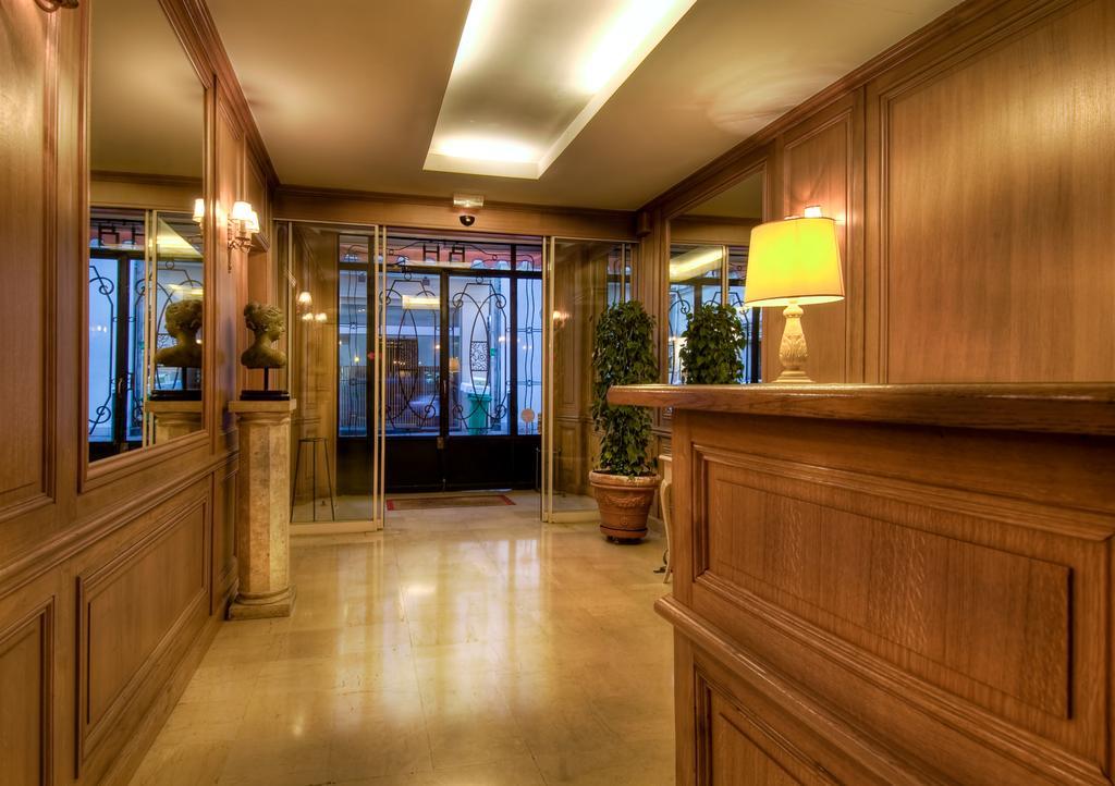 Hotel Baudelaire Opéra Paris