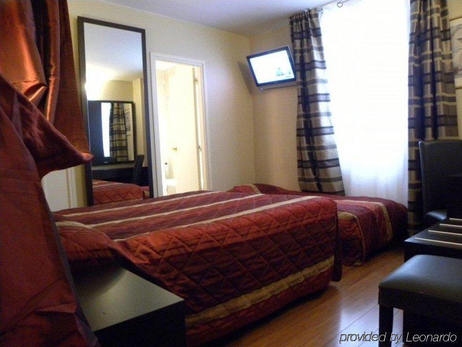 Monceau 2* Paris
