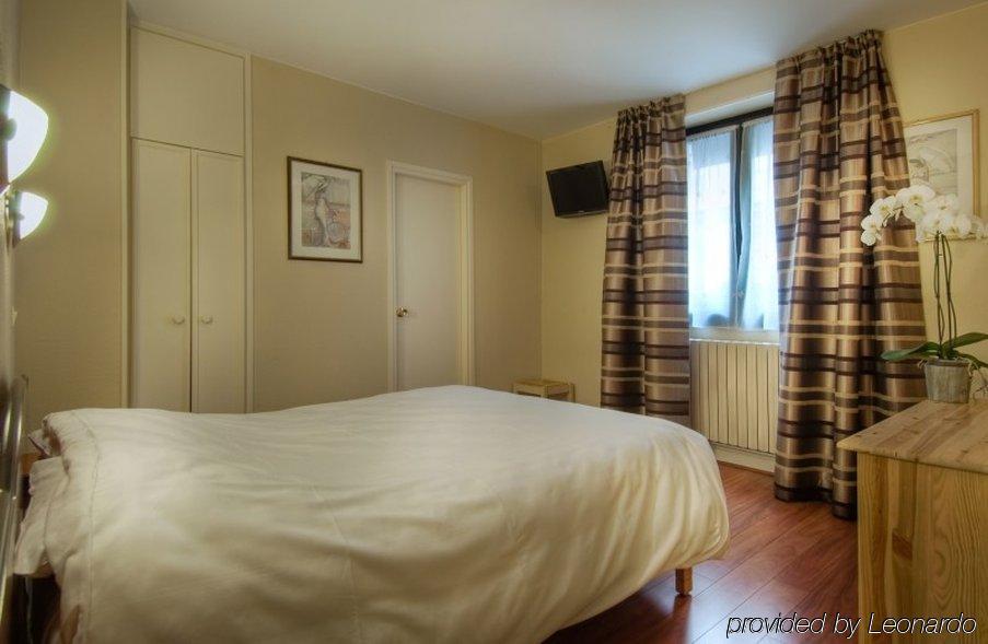 Hotel Monceau Paris