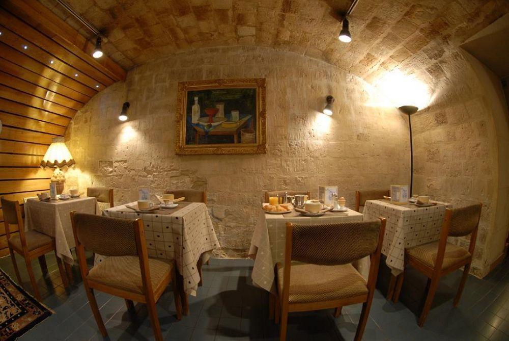 Volney Opera Hotel 3*