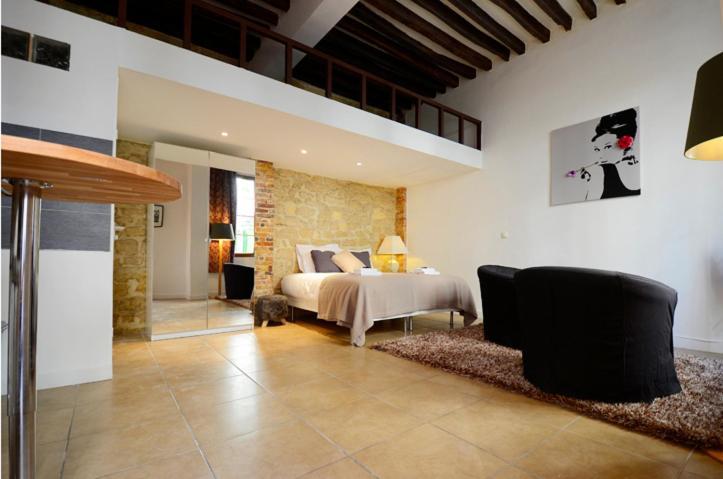 Apartment Short Group Temple Serviced Paris