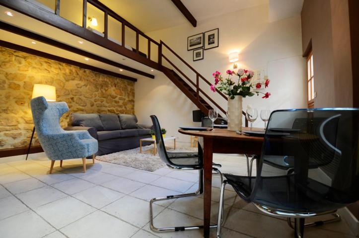 Apartment Short Group Temple Serviced *