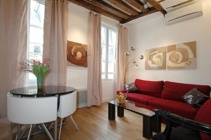 Holidaysinparis-bourg Tibourg Ii *