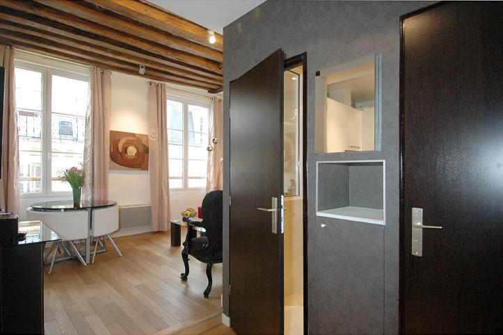 Apartment Holidaysinparis-bourg Tibourg Ii