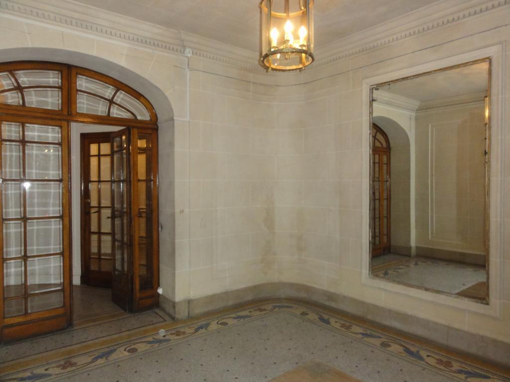 Bed & Breakfast Relais12bis By Eiffel Tower 3*