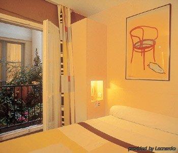 Des Canettes 3* Paris