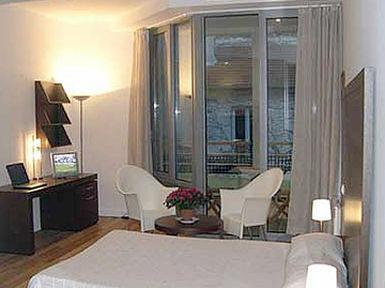 Aparthotel Residhotel Imperial Rennequin 3*