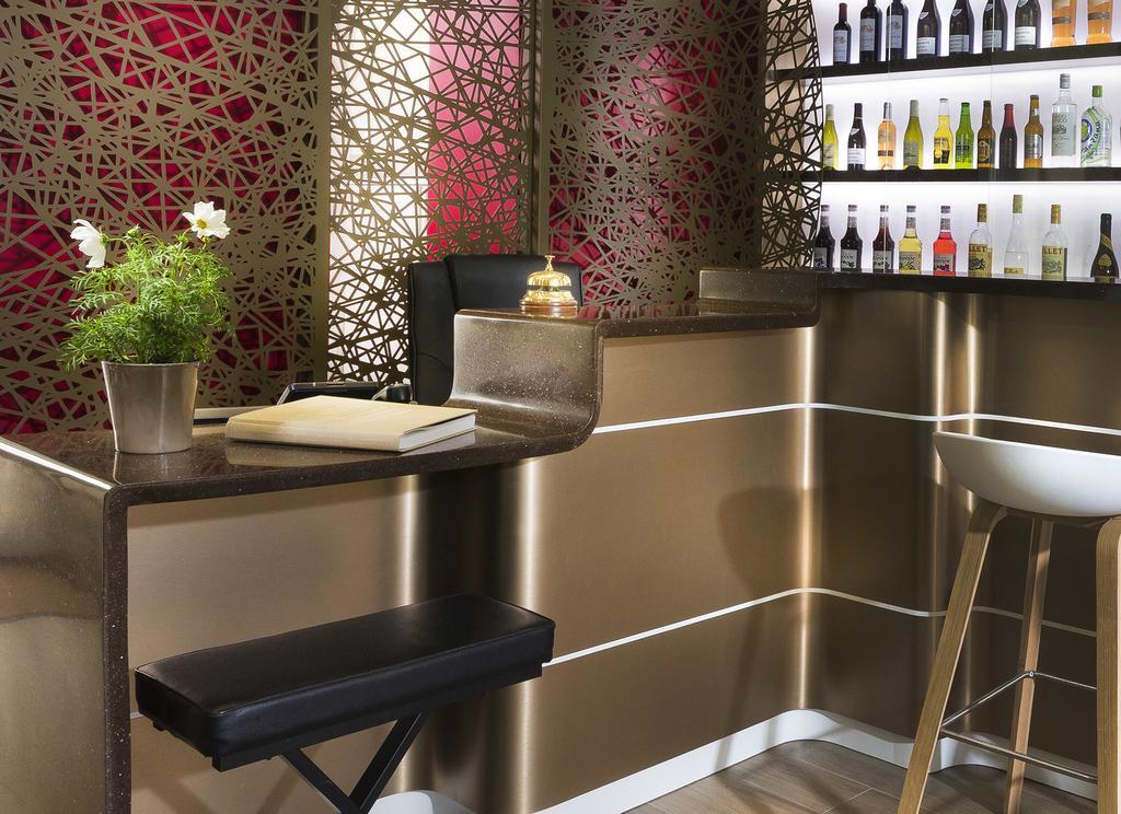Hotel Eiffel Segur 3*